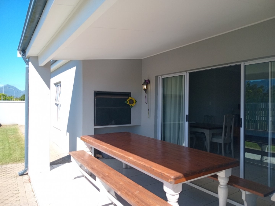 To Let 3 Bedroom Property for Rent in Kraaibosch Western Cape